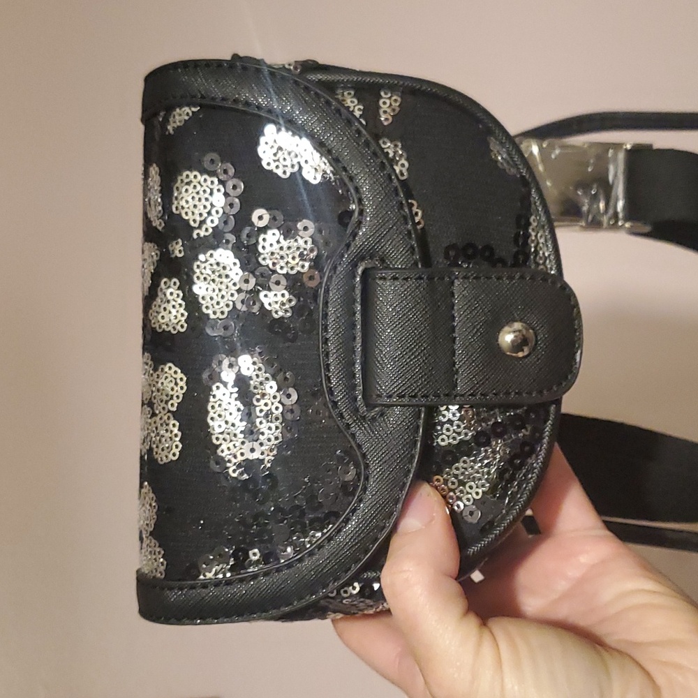 Like new! Joan Boyce mini sequin floral crossbody